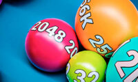 Merge the Balls 2048: Billiards!